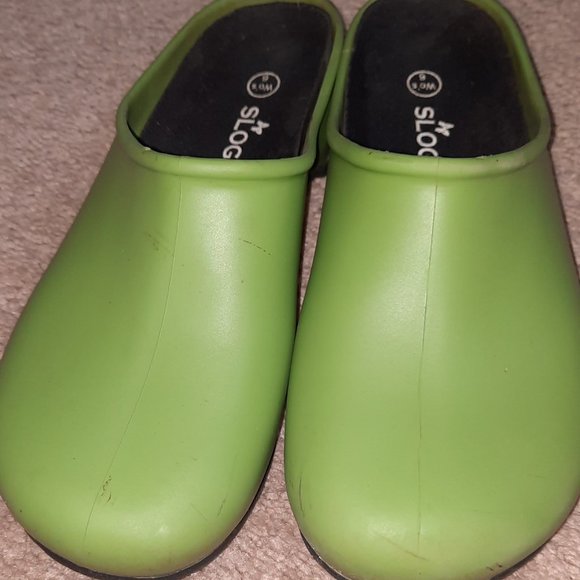 Green garden Sloggers in size 6 - Picture 1 of 4